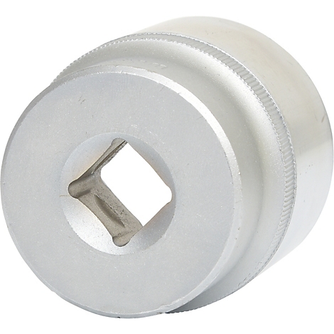 Silberne Steckschlüssel-Nuss mit quadratischer Öffnung und geriffelter Außenfläche.